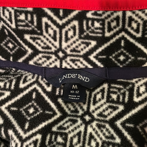 Lands End pullover size medium - Picture 5 of 5